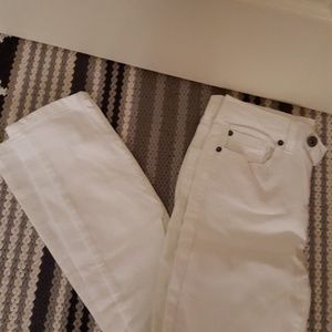 White jegging